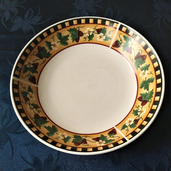 BOWL Stoneware Majesticware Sakura Summer Strawberry 8" 1999 Replacement DIshes - Picture 1 of 3
